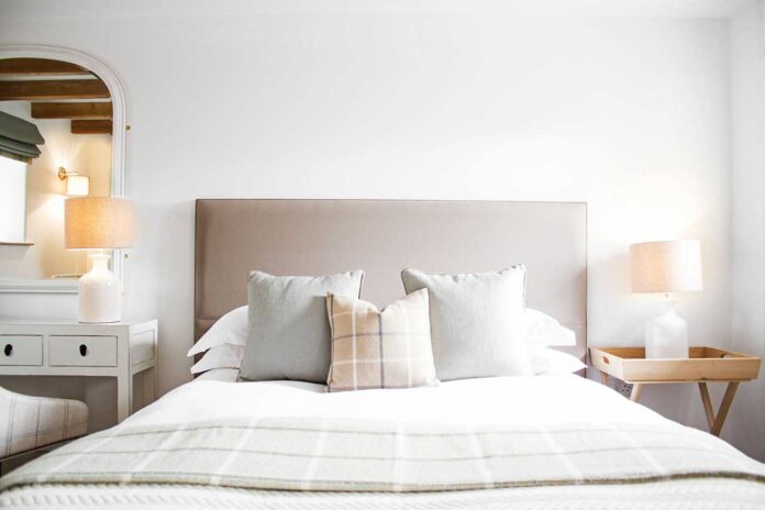 Peak District Barn - master bedroom