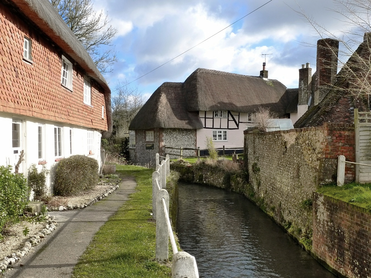East Meon © dtoms.com
