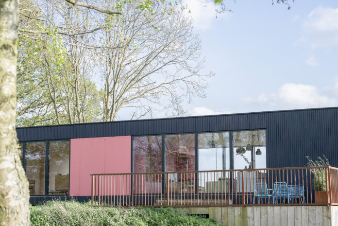 Bless Cabin, Norfolk