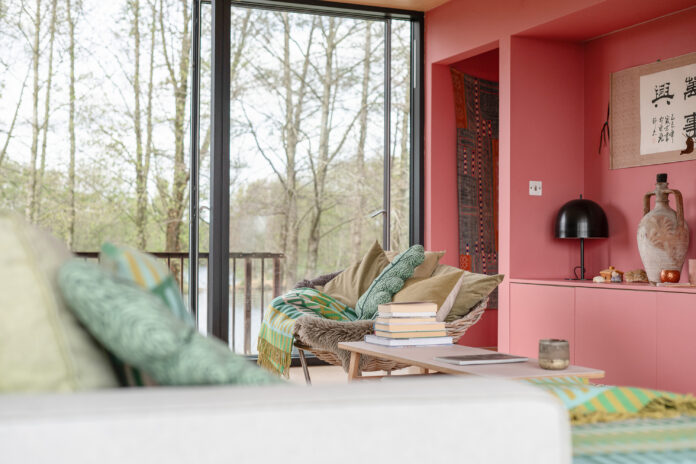 Bless Cabin, Norfolk