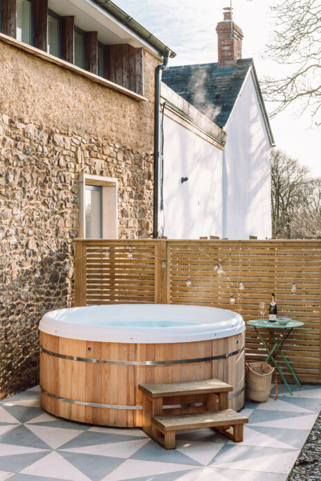 Hot tub at The Cob, Bude