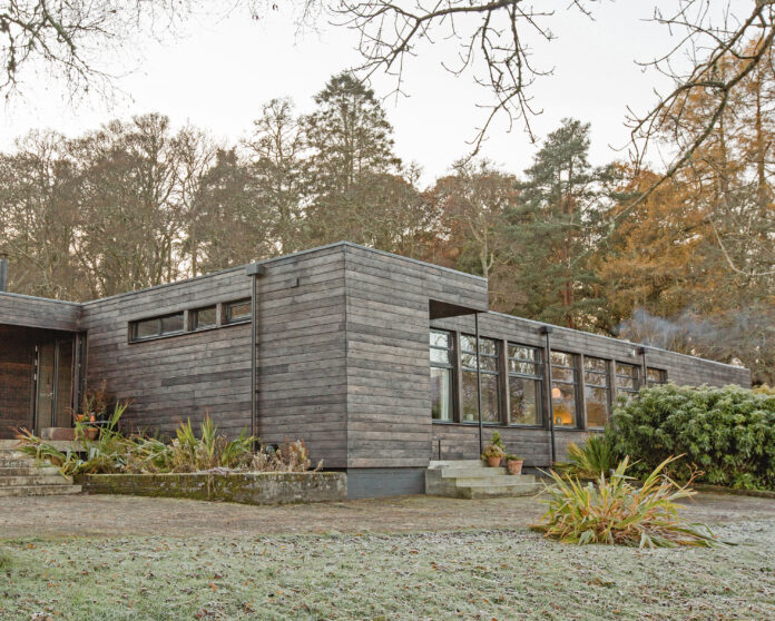 The Modernist, Scotland