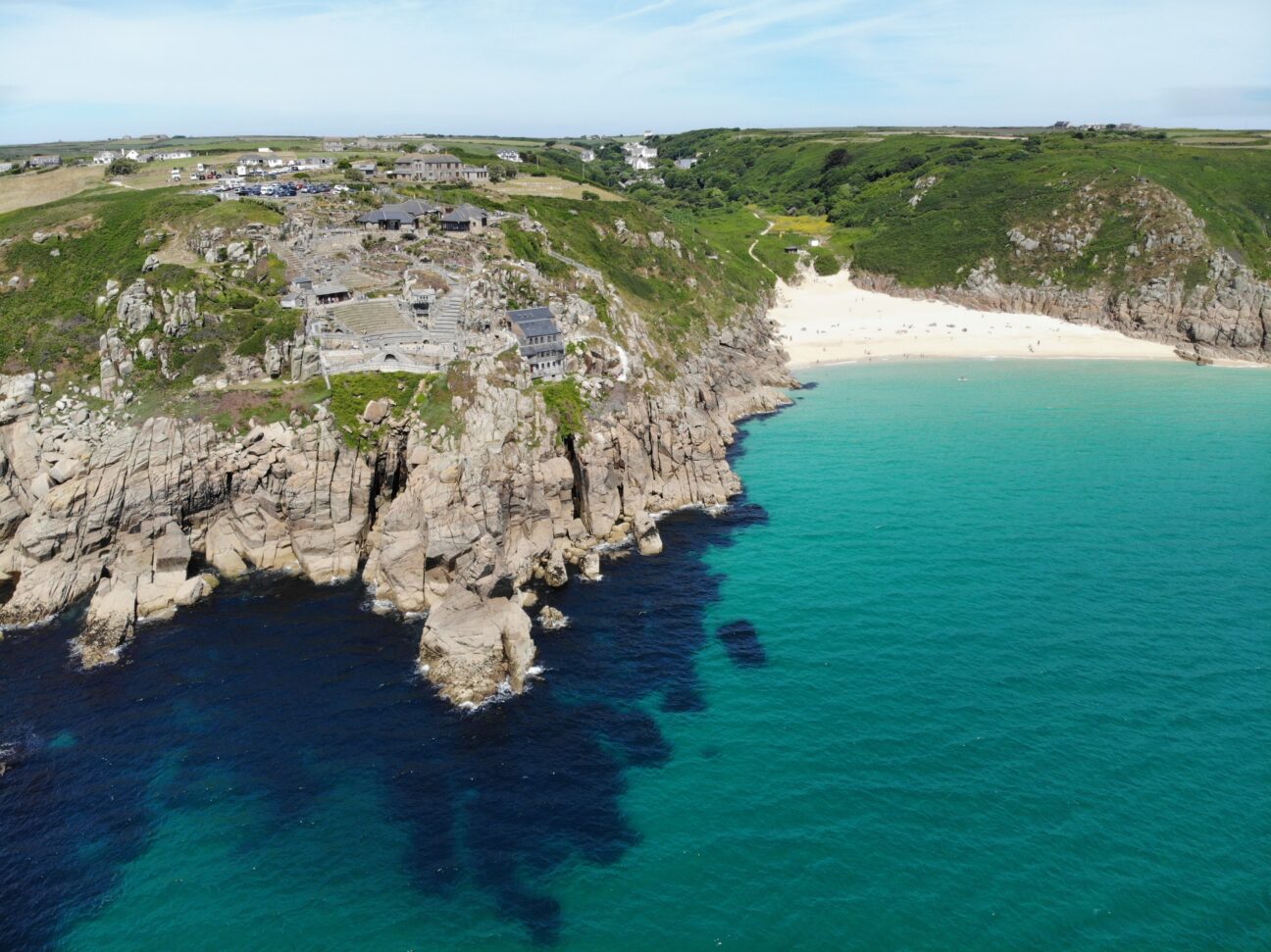 Minack Theatre © Benjamin Elliott via Unsplash