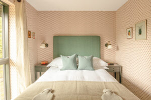 Hazel - Glen Glack Cabins, Scotland