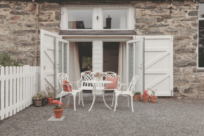 Laundry Cottage at Llenfendigaid Estate on Kip Hideaways