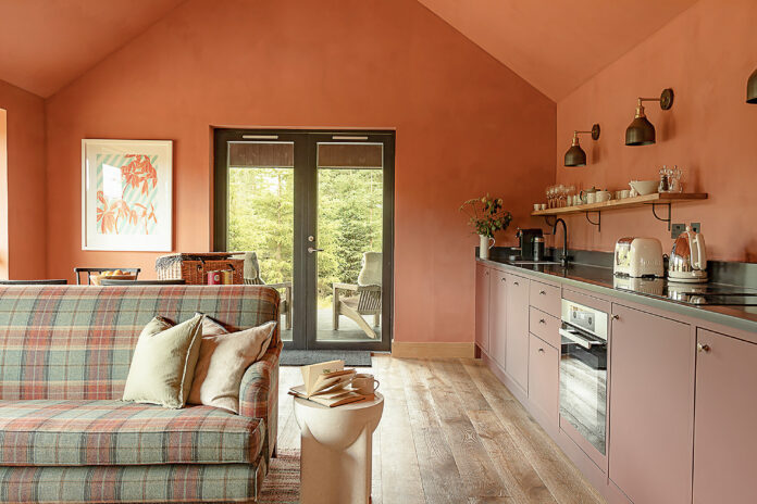 Rowan - Glen Glack Cabins, Scotland
