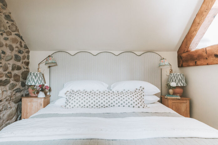 Workshop Cottage at Llenfendigaid Estate on Kip Hideaways