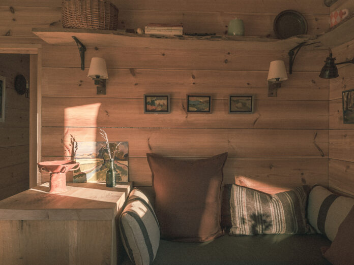 Craftsman's Cabin, Somerset