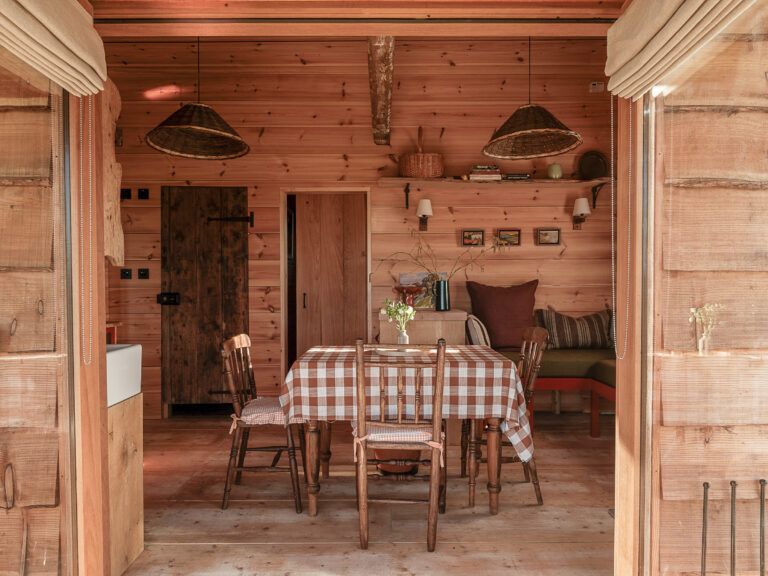 Craftsmans-Cabin-Somerset8-1-768x576.jpg