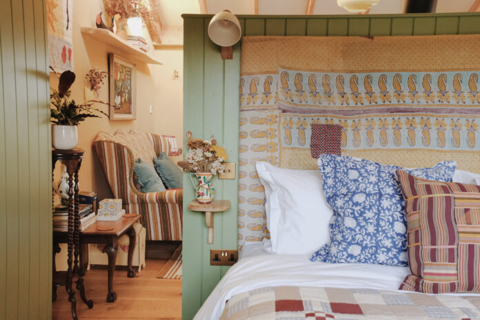 Glebe House - Crows Nest One on Kip Hideaways