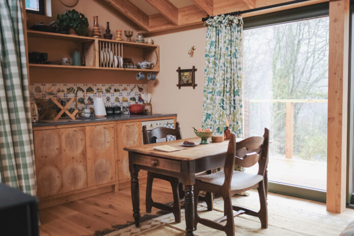 Glebe House - Crows Nest Two on Kip Hideaways