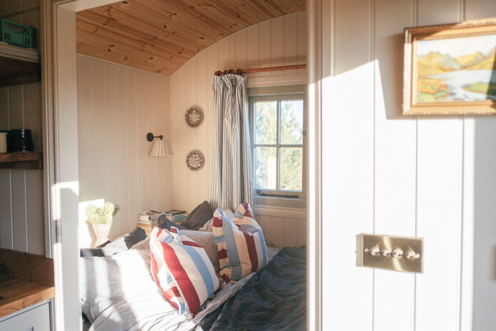 Tyddyn Melyn Hut, Wales - Jonty Storey Photography