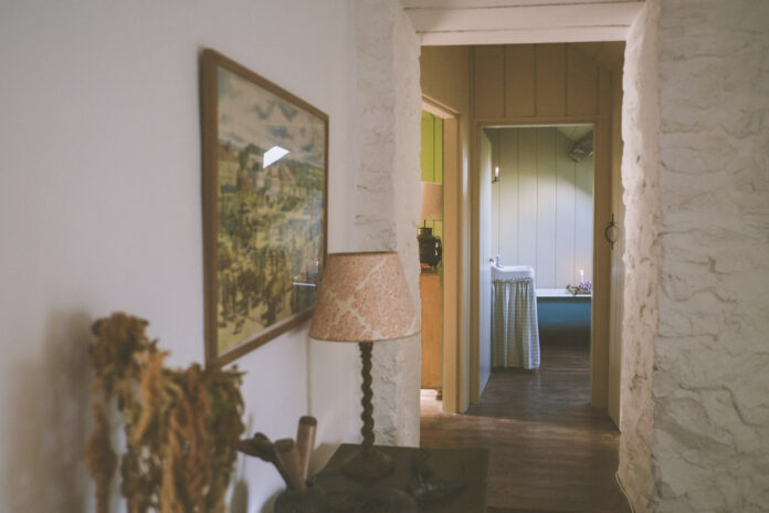 Garth Gell on Kip Hideaways ©KatiePankowski