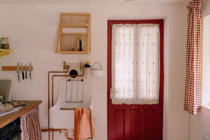 The-Shudde-Springwater-Cottage-on-Kip-Hideaways--17 Tanya Arya Photography