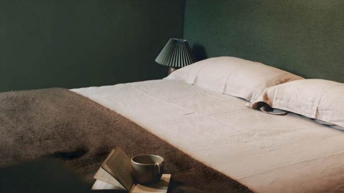 Log Store on Kip Hideaways