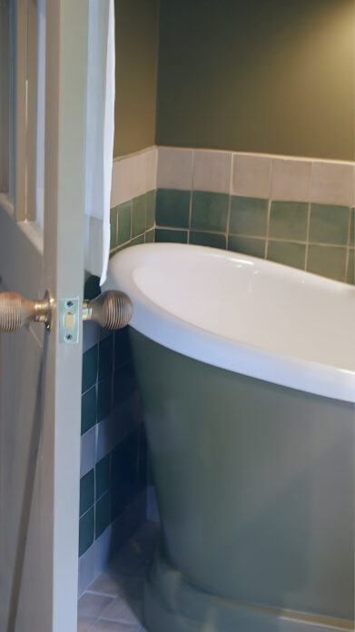 Log Store on Kip Hideaways