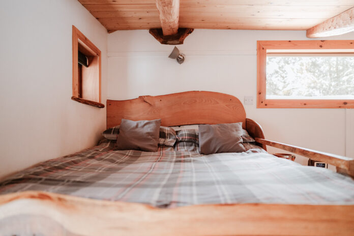 Lazy Duck - The Lookout Bunk