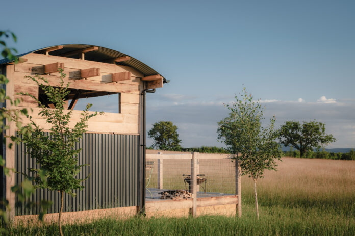 Gooseberry Wagtail Retreats on Kip Hideaways