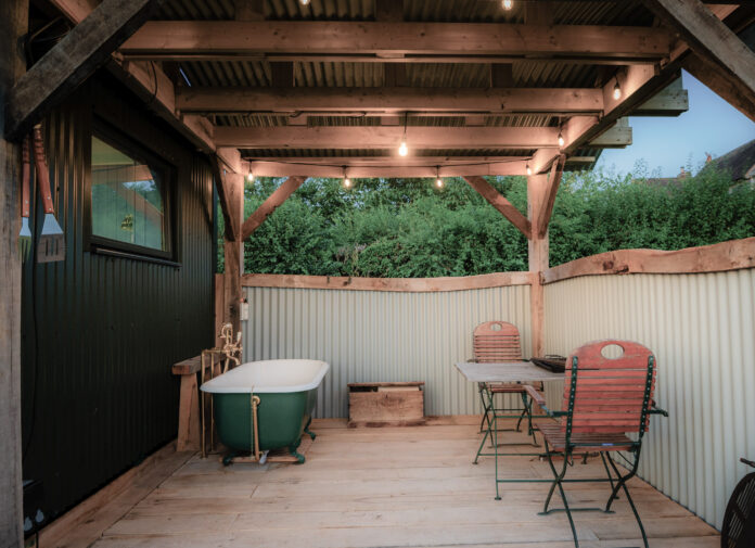 Hedgehog Wagtail Retreats on Kip Hideaways