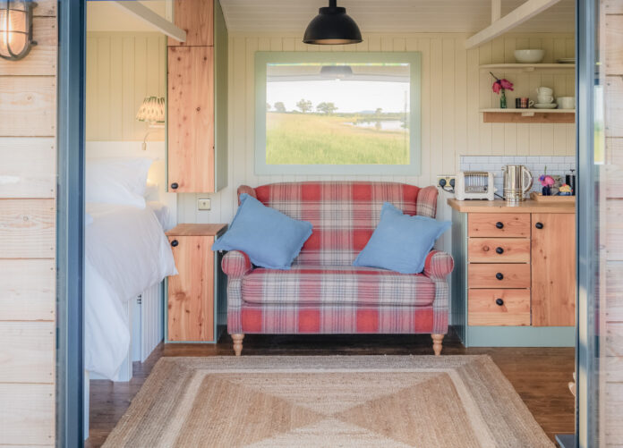 Larch Wagtail Retreats on Kip Hideaways