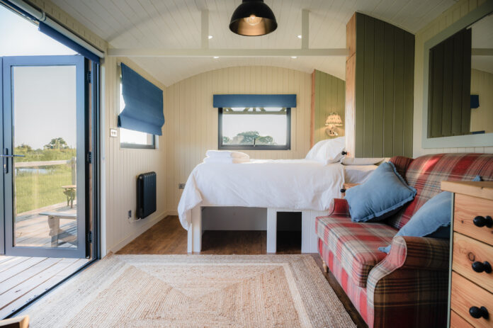 Larch Wagtail Retreats on Kip Hideaways