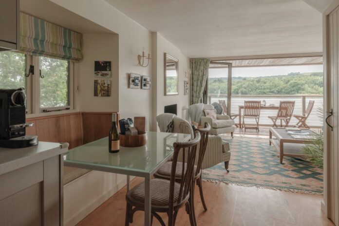 The Boathouse on Kip Hideaways