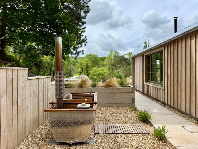 Duck House Bath