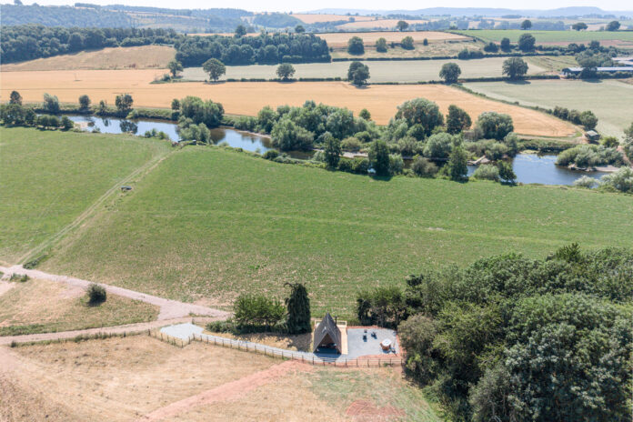 White House Hideaway Cabins, Herefordshire