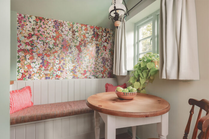 Cottage Orné Gardeners on Kip Hideaways