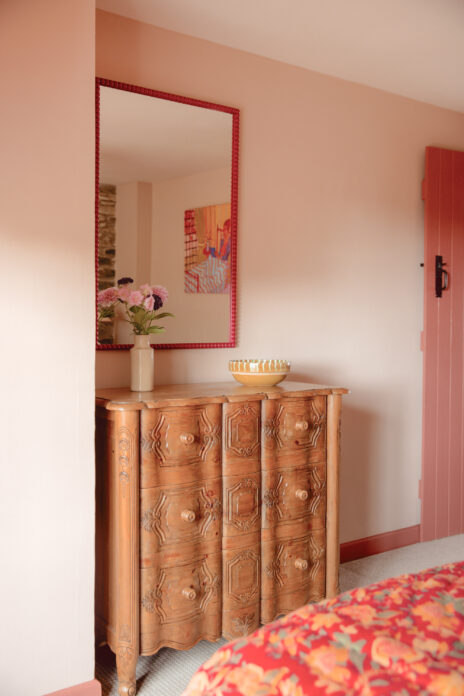 Cottage Orné Housekeepers on Kip Hideaways