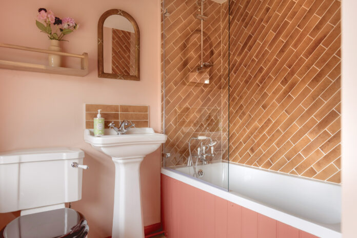 Cottage Orné Housekeepers on Kip Hideaways