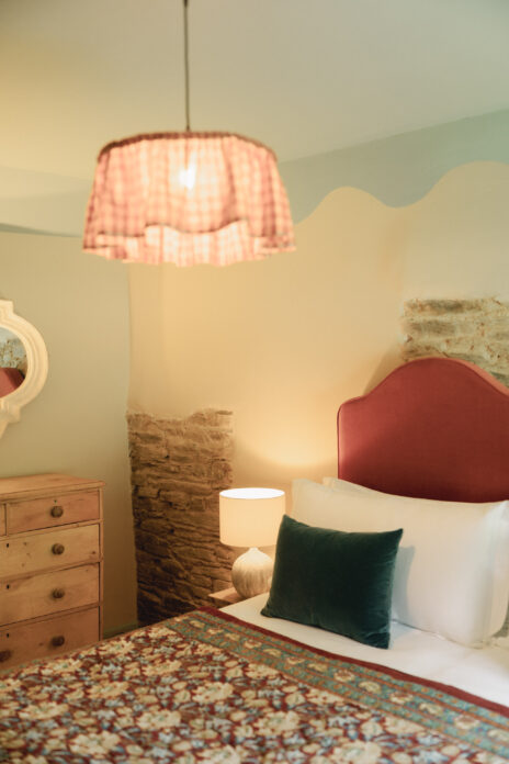 Cottage Orné Mariners on Kip Hideaways