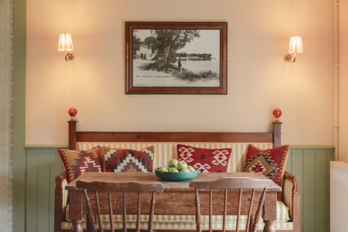 Cottage Ornê Cobblers