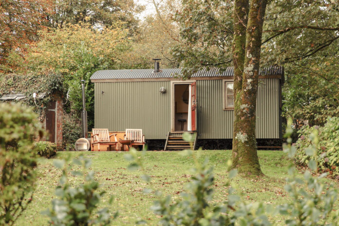 Cottage Orné Shepherds Hut on Kip Hideaways