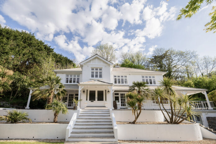 Palm Court Retreats