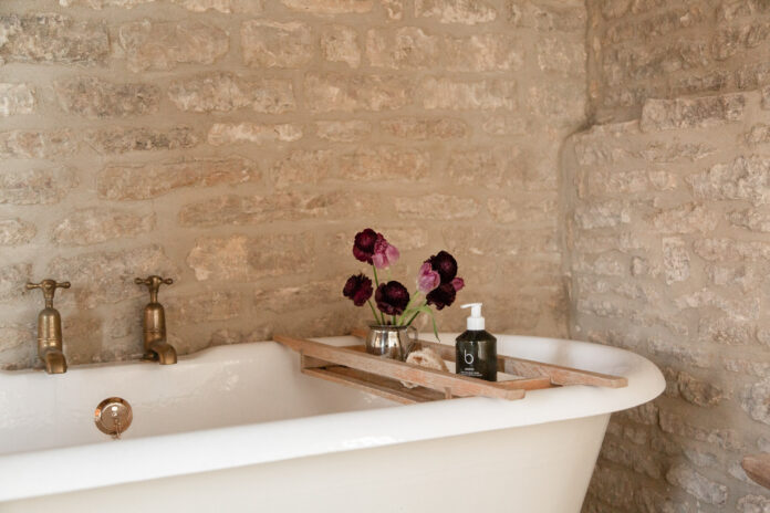 Dahlias Residence on Kip Hideaways