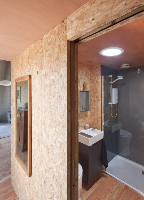 Hen House & Studio on Kip Hideaways