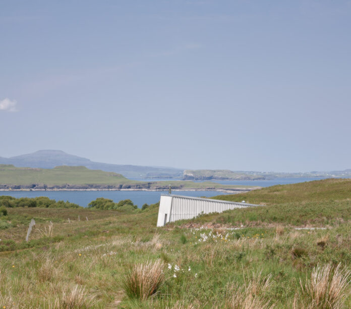 Hen House & Studio on Kip Hideaways