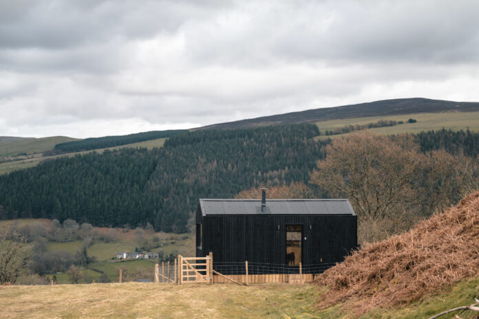 Maia - Bala Shacks on Kip Hideaways