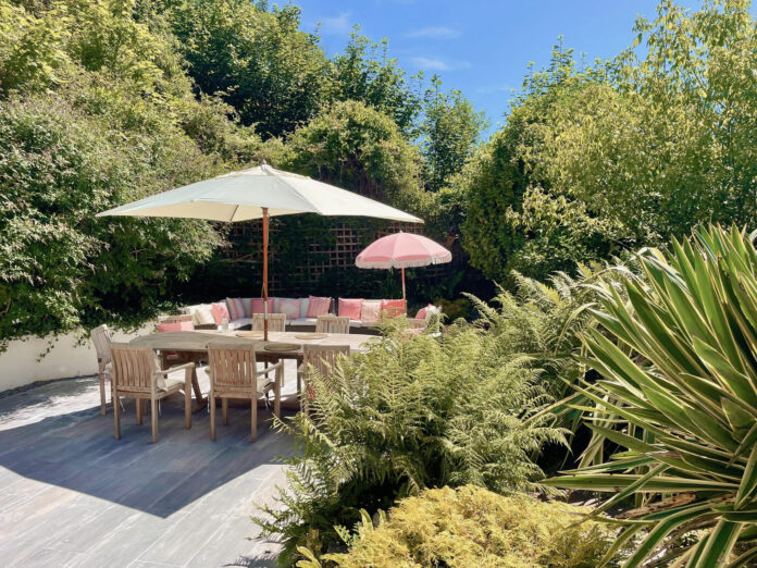 Palm Court Retreats on Kip Hideaways