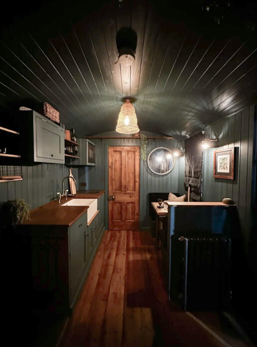 Huts-at-Royal-Oak-Bredon on Kip Hideaways