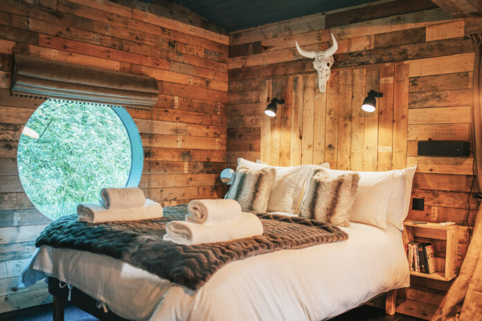 The Lakehouse at Coddington on Kip Hideaways