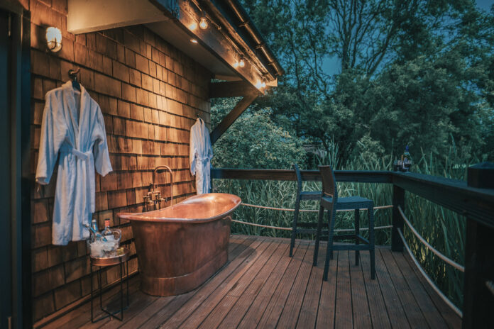 The Lakehouse at Coddington on Kip Hideaways