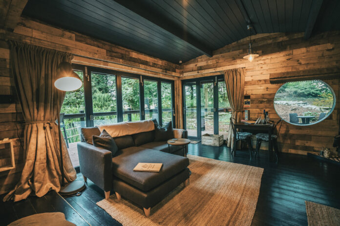 The Lakehouse at Coddington on Kip Hideaways