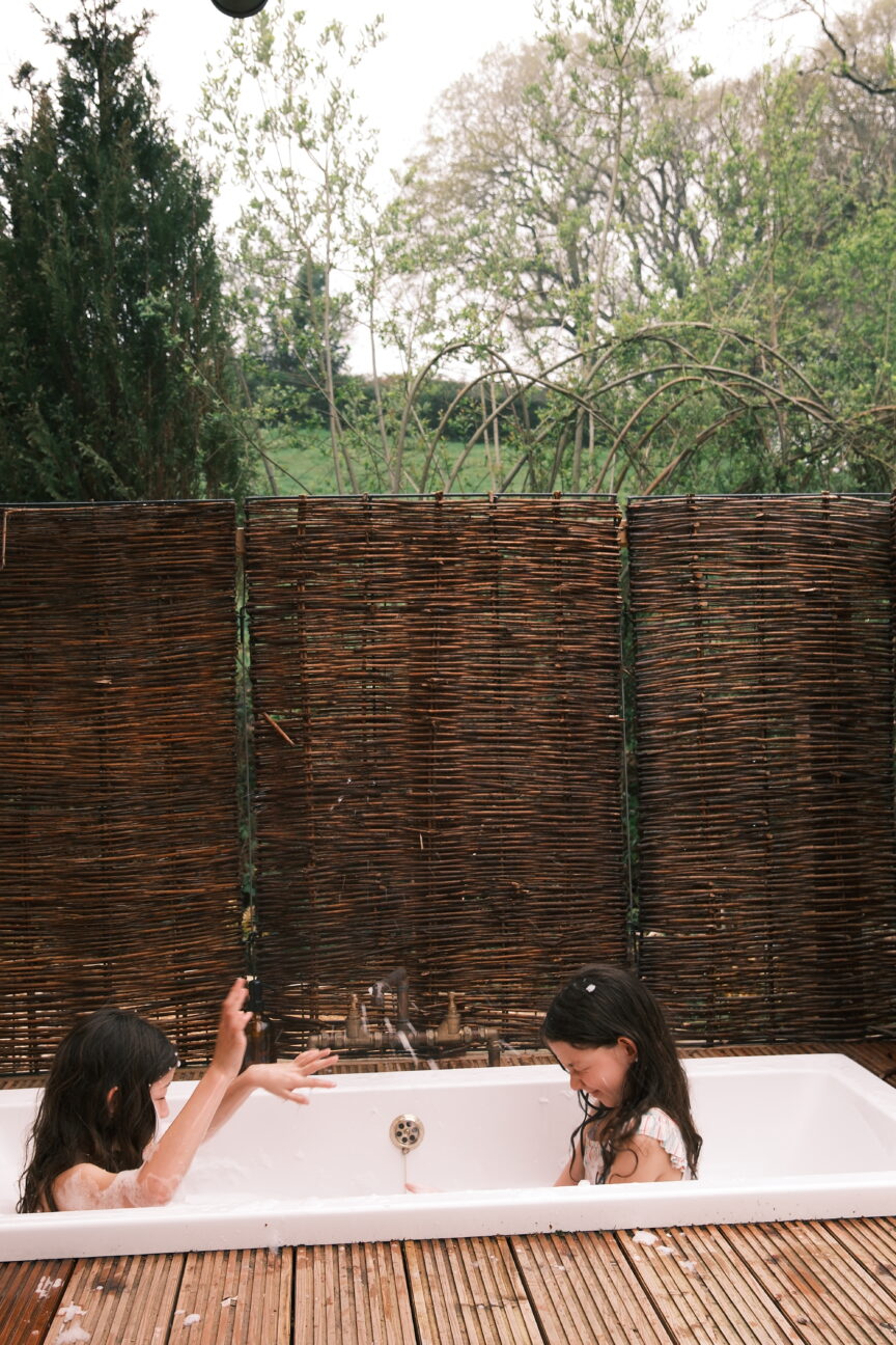 Weekend diaries | Outdoor bathtub at Glebe Cabins