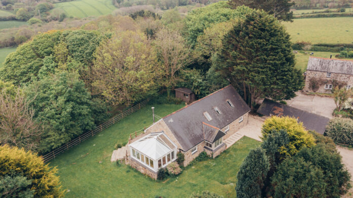The Old Piggery on Kip Hideaways