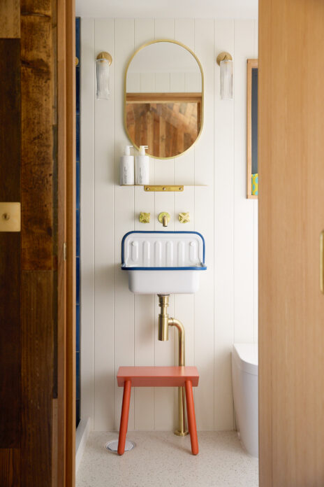 Alcoves - Blue Cabin on Kip Hideaways