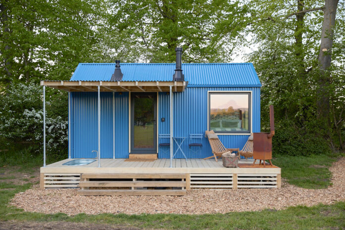 Alcoves - Blue Cabin on Kip Hideaways