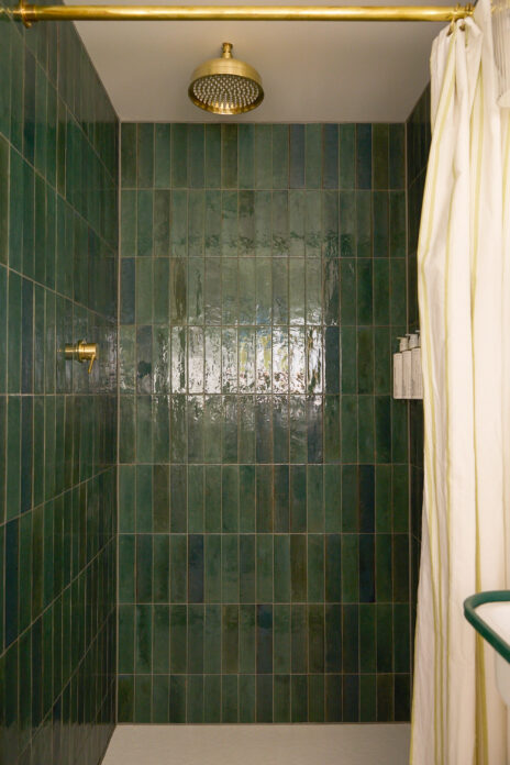 Alcoves - Green Cabin on Kip Hideaways