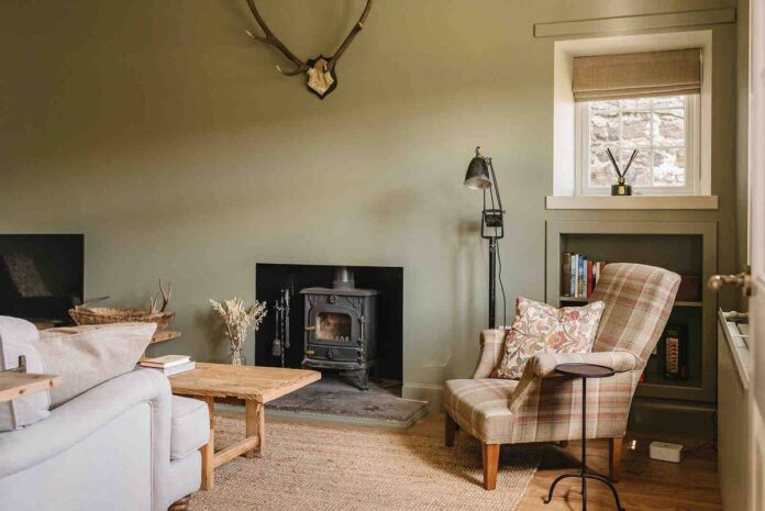 Banchory Farm, Weaver's Cottage, Scotland
